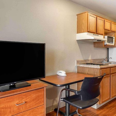 Extended Stay America Select Suites - Wichita - North Buitenkant foto