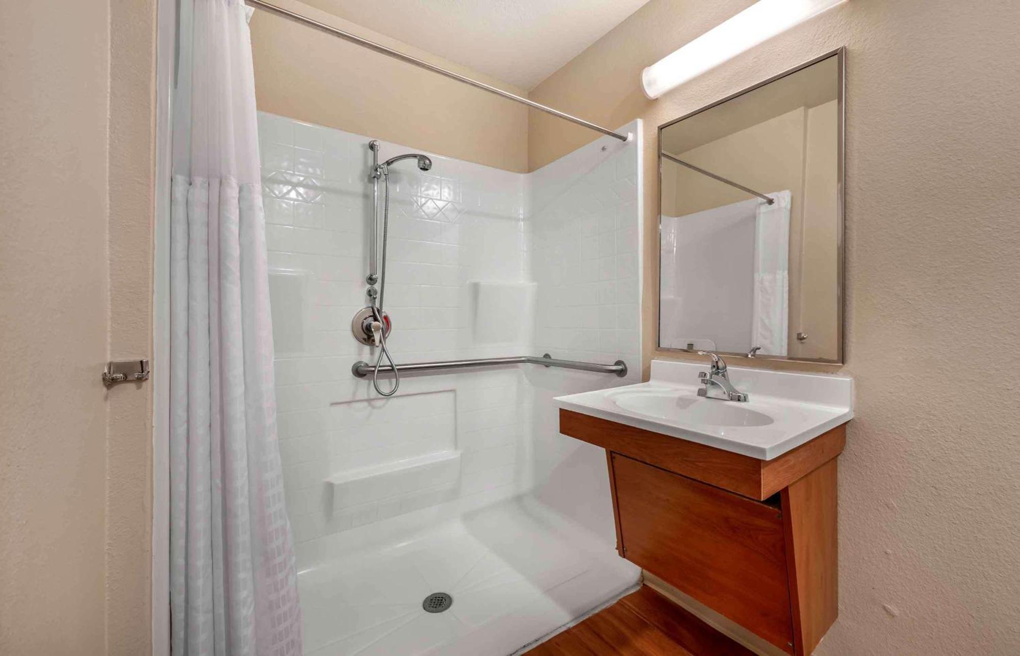 Extended Stay America Select Suites - Wichita - North Buitenkant foto
