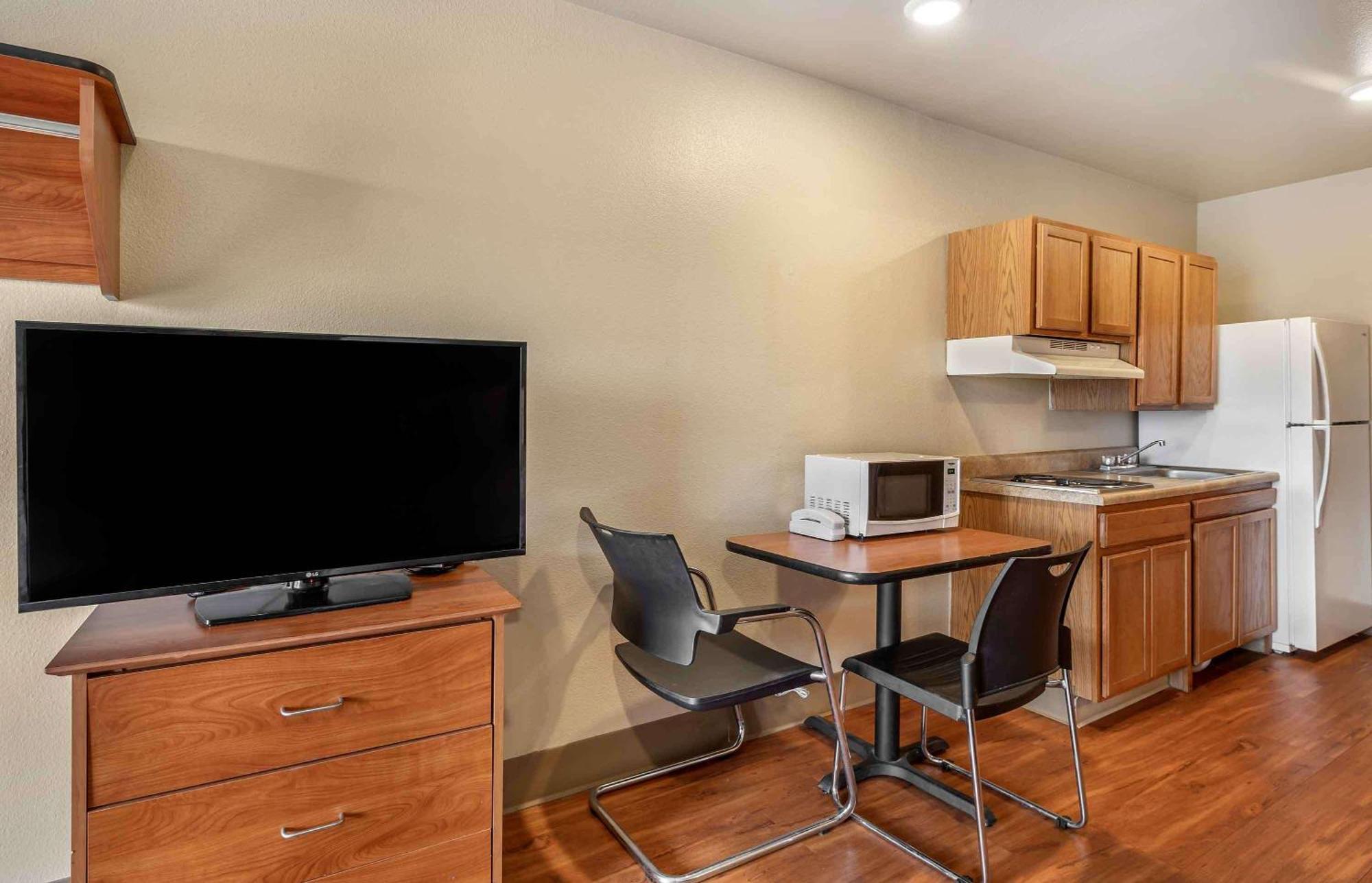 Extended Stay America Select Suites - Wichita - North Buitenkant foto