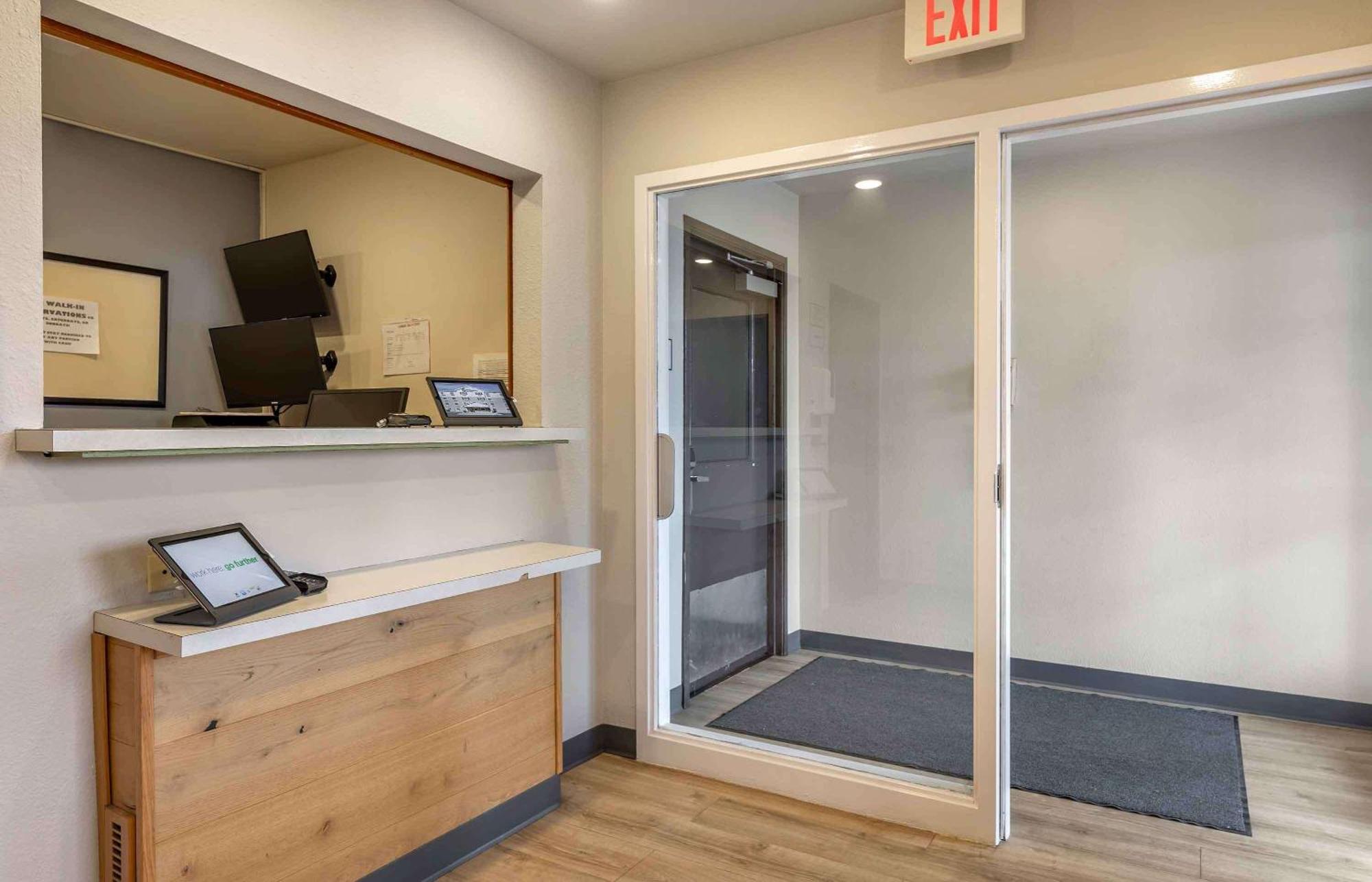 Extended Stay America Select Suites - Wichita - North Buitenkant foto