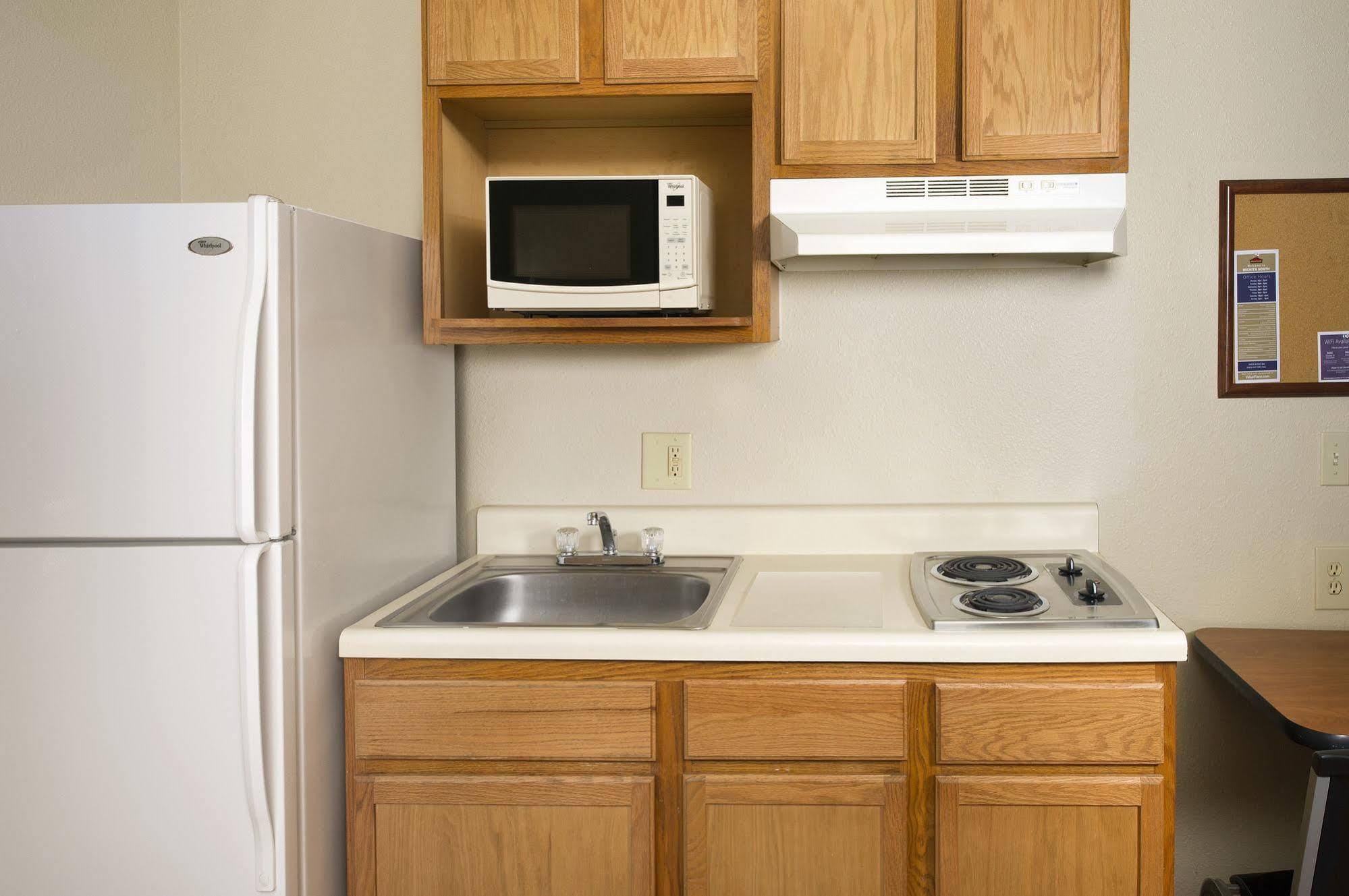 Extended Stay America Select Suites - Wichita - North Buitenkant foto